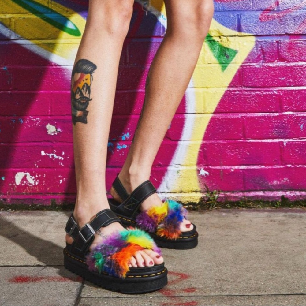 Dr. Martens VOSS II FLUFFY FAUX FUR STRAP SANDALS Size 8 US